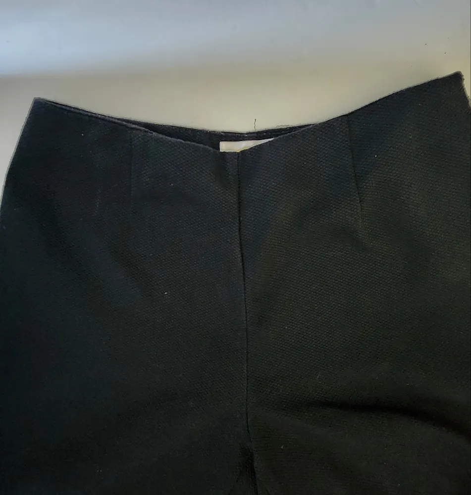 Talbots Black Cropped Capri Pants with White Trim - Image 2