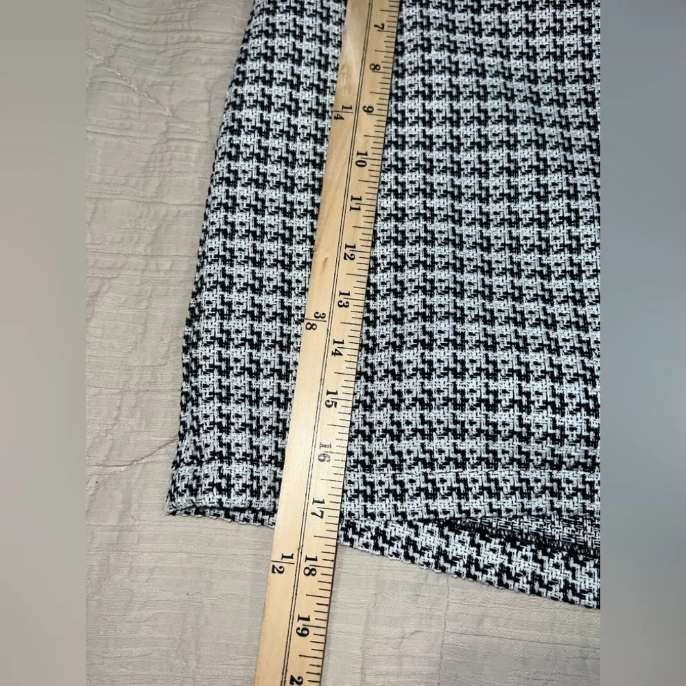 NEW Golftini Tweed Skort Size 12 - Image 3