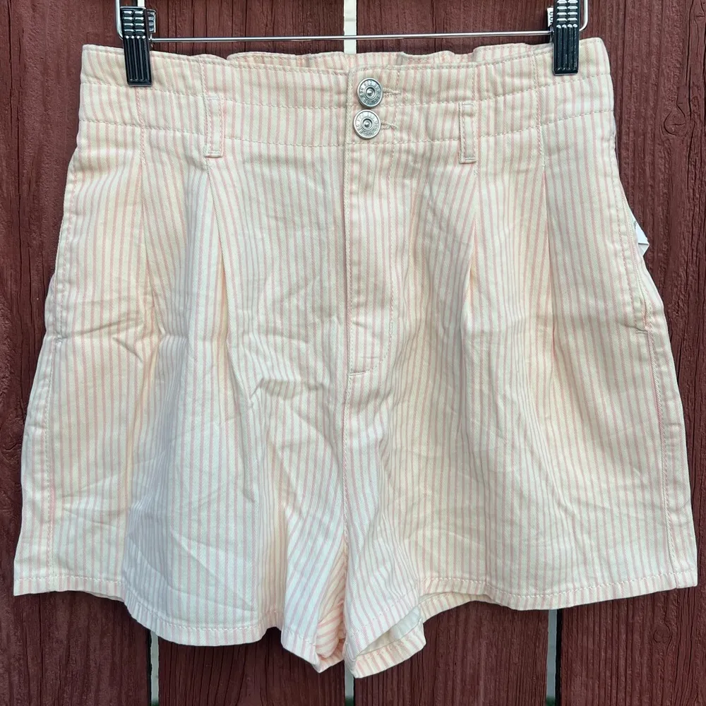 BDG Mom Shorts Stripe Size Medium - Image 2