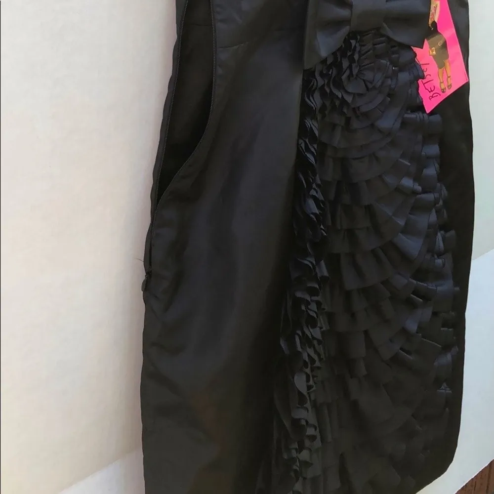 Betsey Johnson Womens size 2 black ruffle cocktail sleeveless dress NWT - Image 7