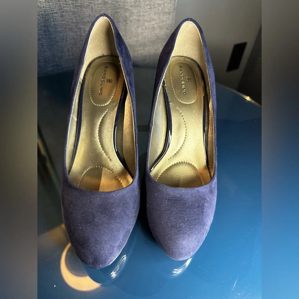 Size 6 blue suede pumps - Image 2