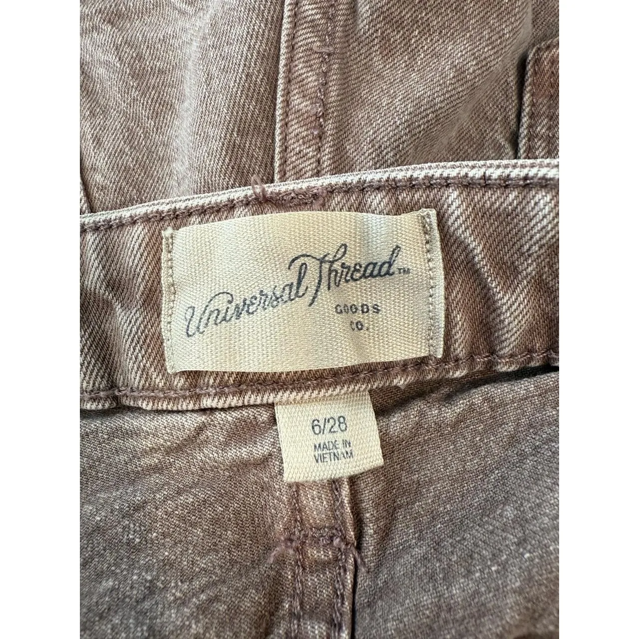 Universal Thread Shorts Womens Size 6/28 Vintage Midi Frayed Hem Brown Acid Wash - Image 3