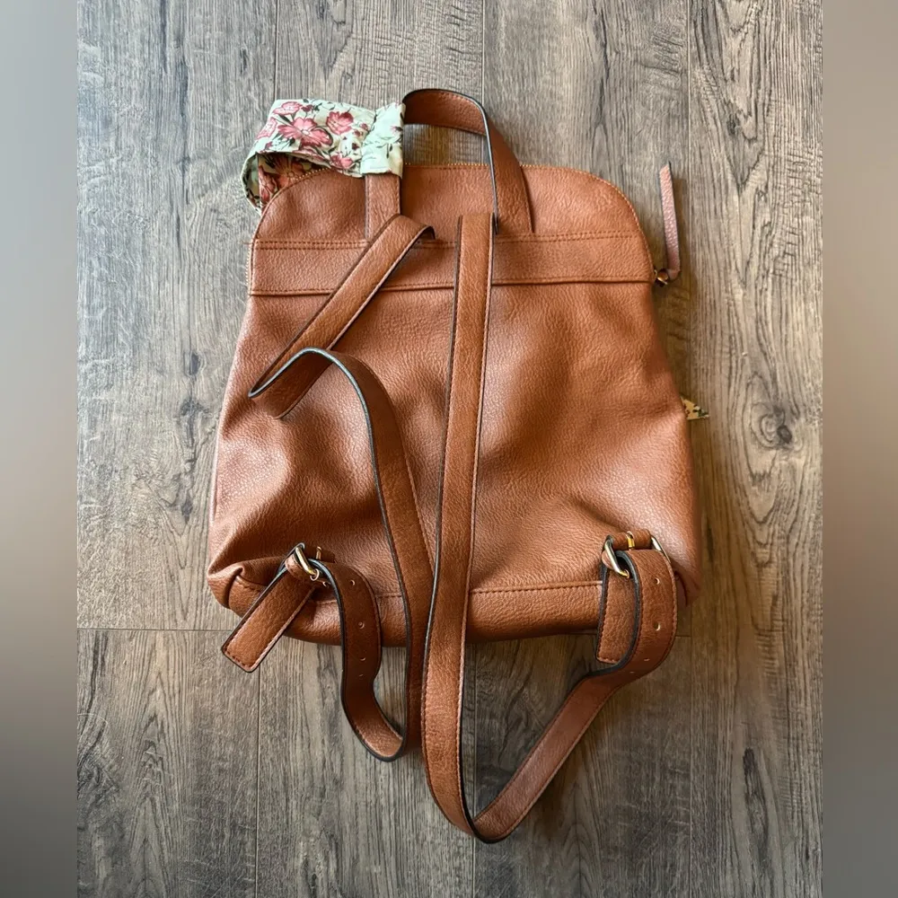 Steve Madden Camel Backpack With Bag Scarf - Image 4