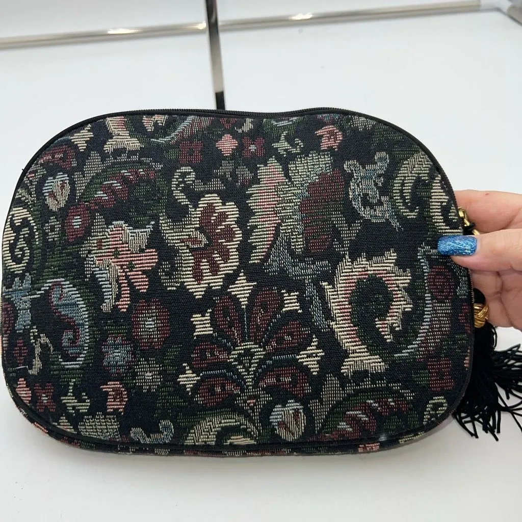 Oscar De‎ La Renta Vintage Needlepoint Pouch With hangtag and Tassel - Image 5