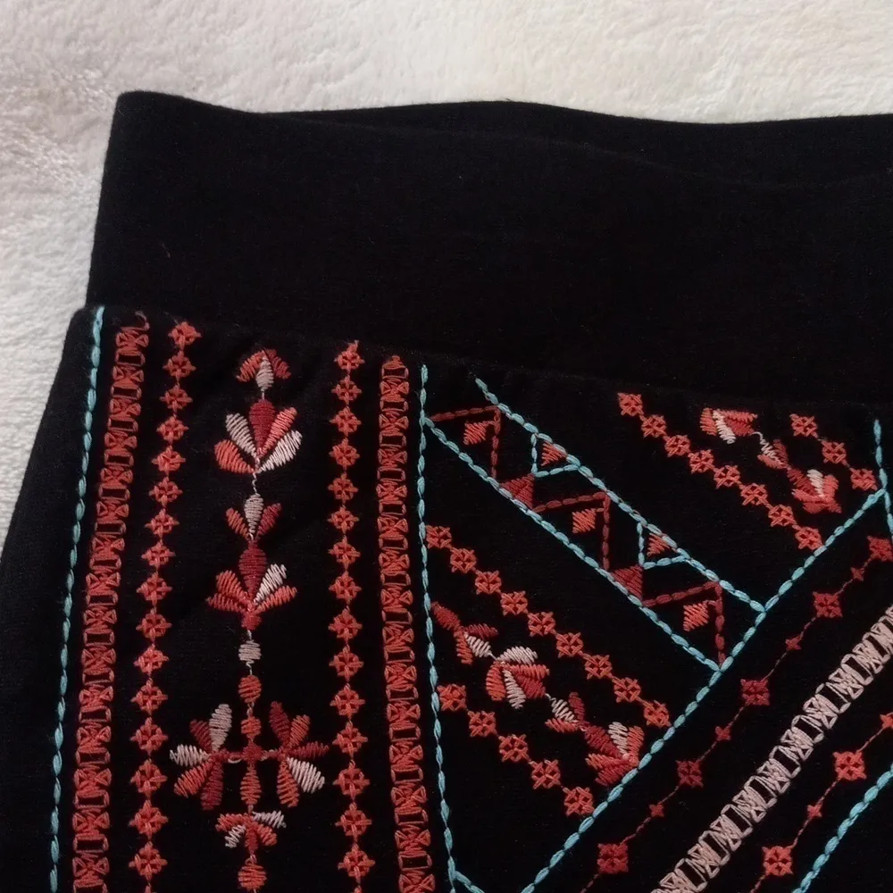 Torrid Black and Multicolored Embroidered Ponte Knit Stretch Pencil Skirt - Image 5