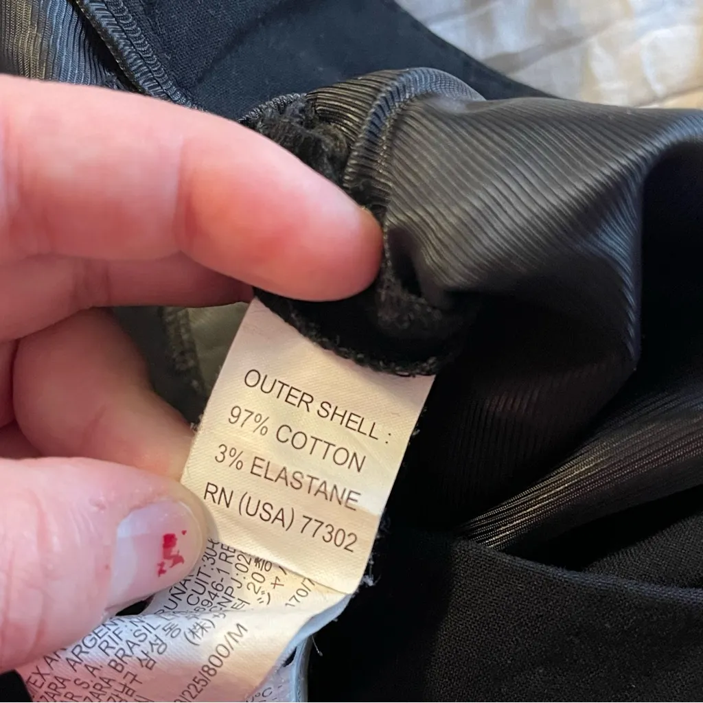 Zara Basic Woman’s Black Business Casual Capri Pants Size Medium - Image 4