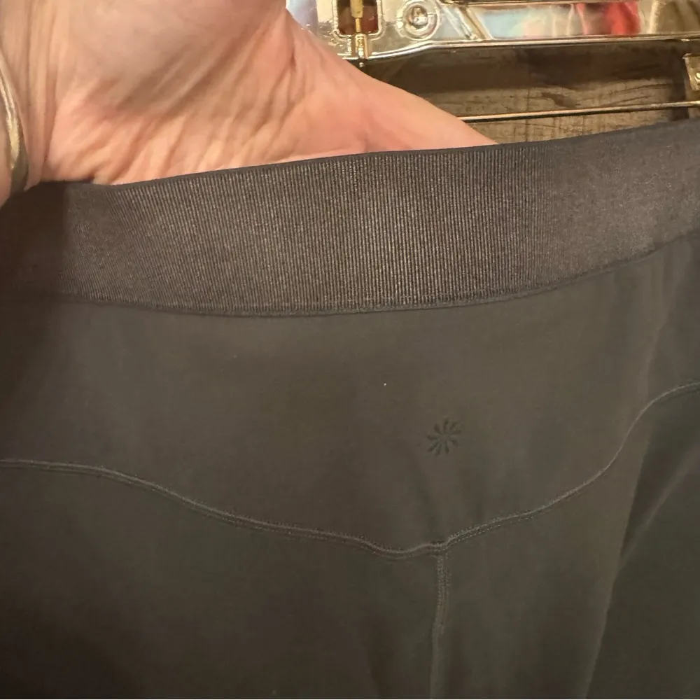 Athleta aura leggings - Image 3