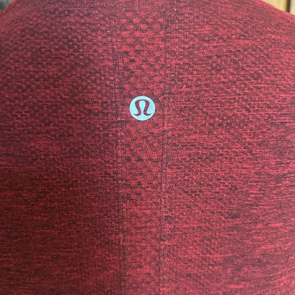Lululemon Swiftly Tech Long Sleeve Crew Black / True Red Likely a size 8 - Image 9