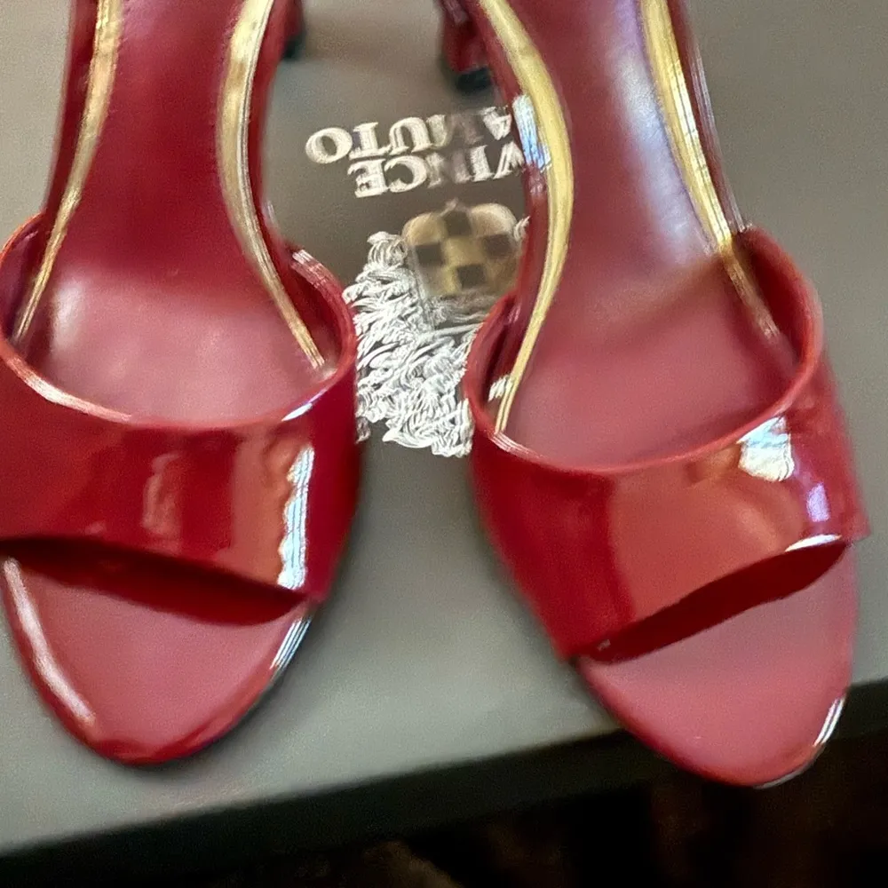 Vince Camuto “Lilah” Women's Wine Red Open-Toe Heels - Image 3