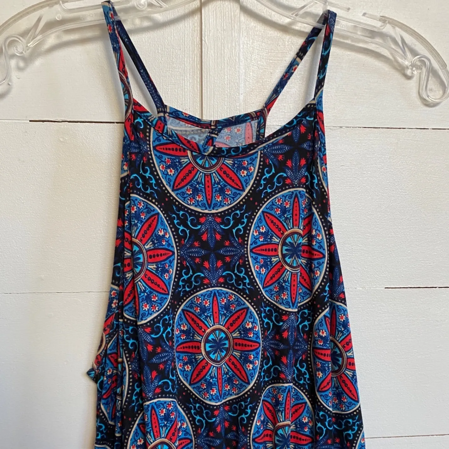 French Grey Nichelle Knit Medallion Print Halter Maxi‎ Blue/Red dress - L EUC - Image 4