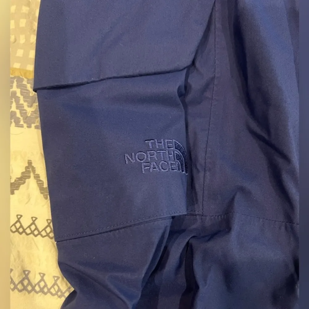 NWOT Women’s North Face Freedom Shell Waterproof‎ Snow Pants Flag Blue XS - Image 3