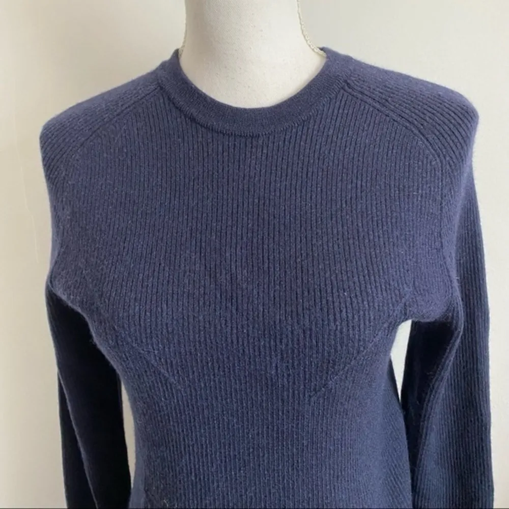 HUGO Hugo Boss • Navy Extra Fine Merino Sweater Blue Size L - Image 2