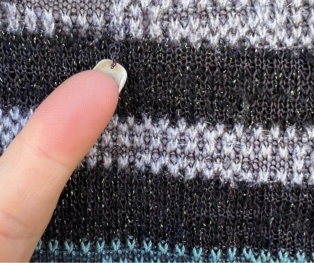 ST. JOHN SPORT BY MARIE GRAY sleeveless blouse tank top blue black silver stripe - Image 6