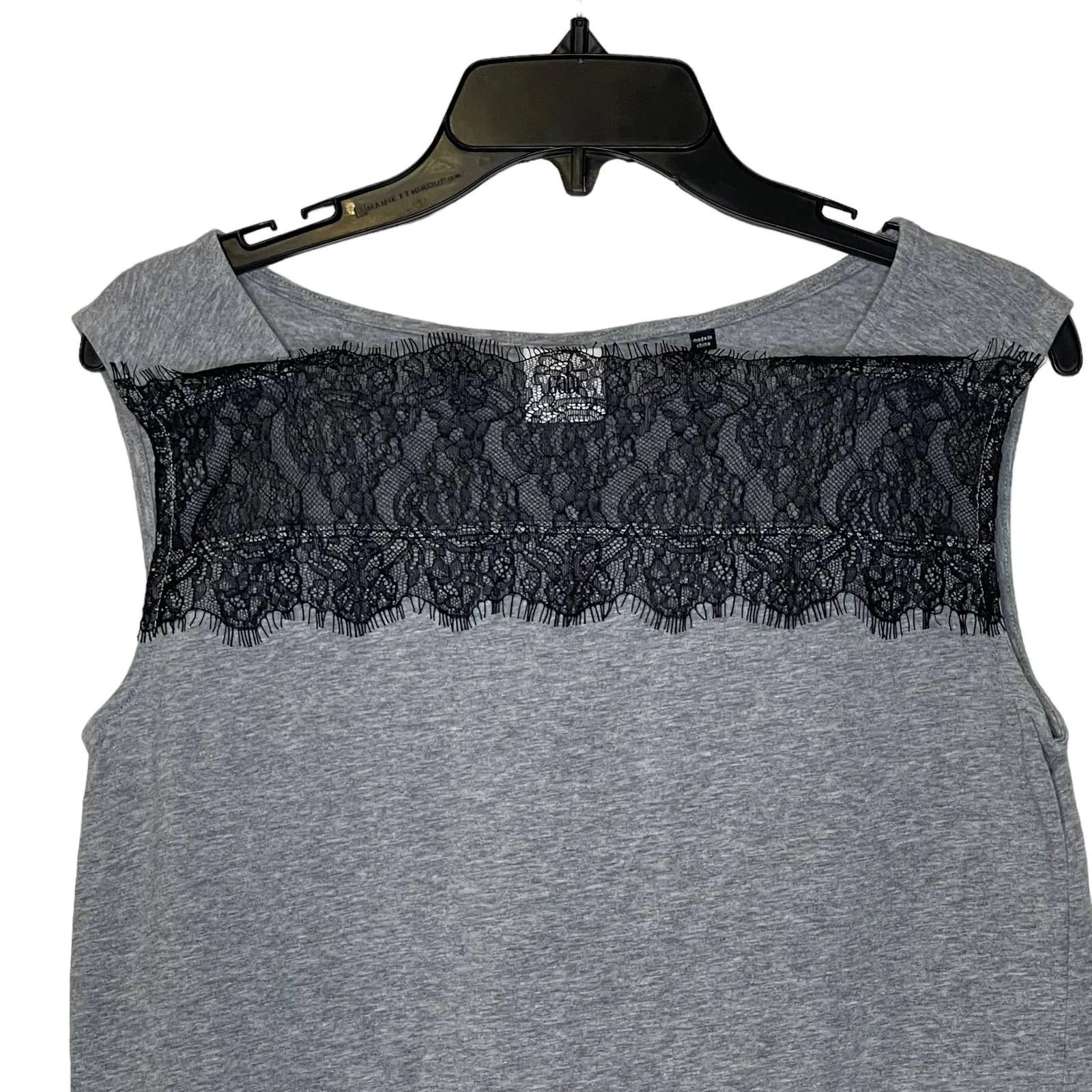CAbi Lacy Tee Gray Knit Top Muscle Tank Stretch Lace Trim Size‎ Small Women - Image 2