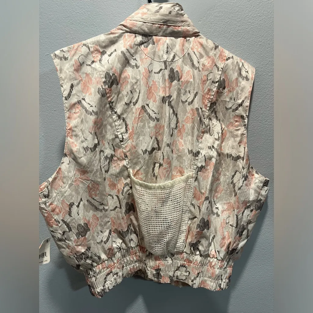 NWT Free People Movement Off The Grid vest - Image 7