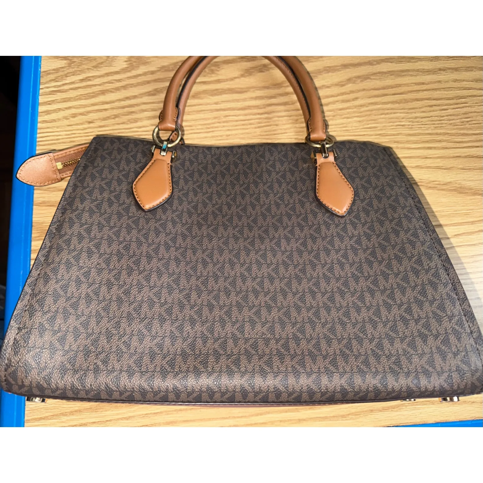 Michael Kors monogram satchel purse - Image 2