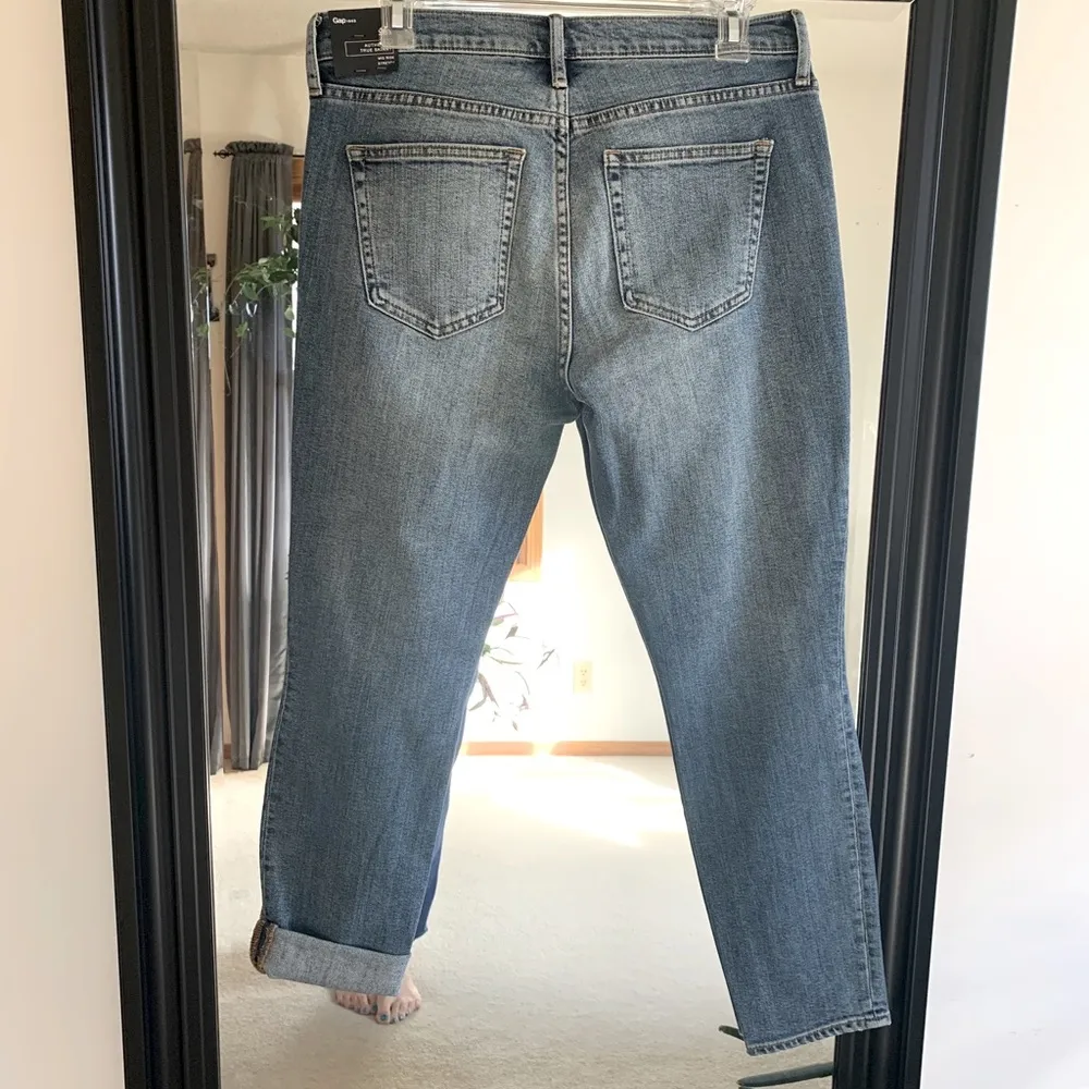 🎉NEW GAP Distressed Denim Jeans - Image 3