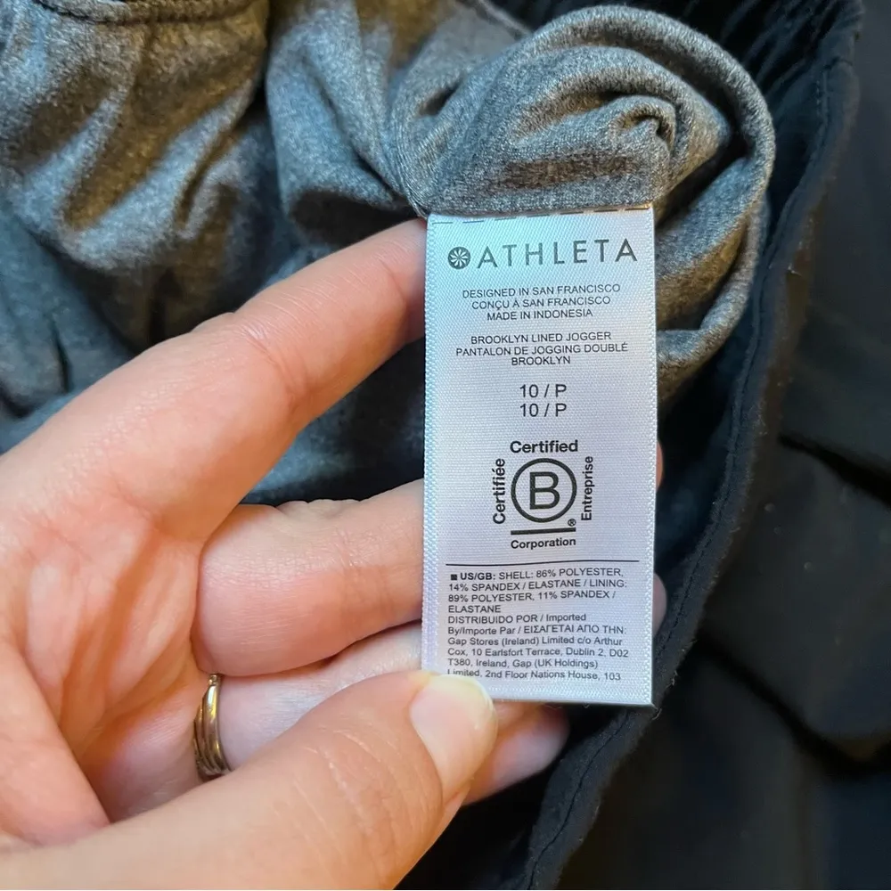 Athleta Brooklyn Lined black joggers size 10 petite - Image 4