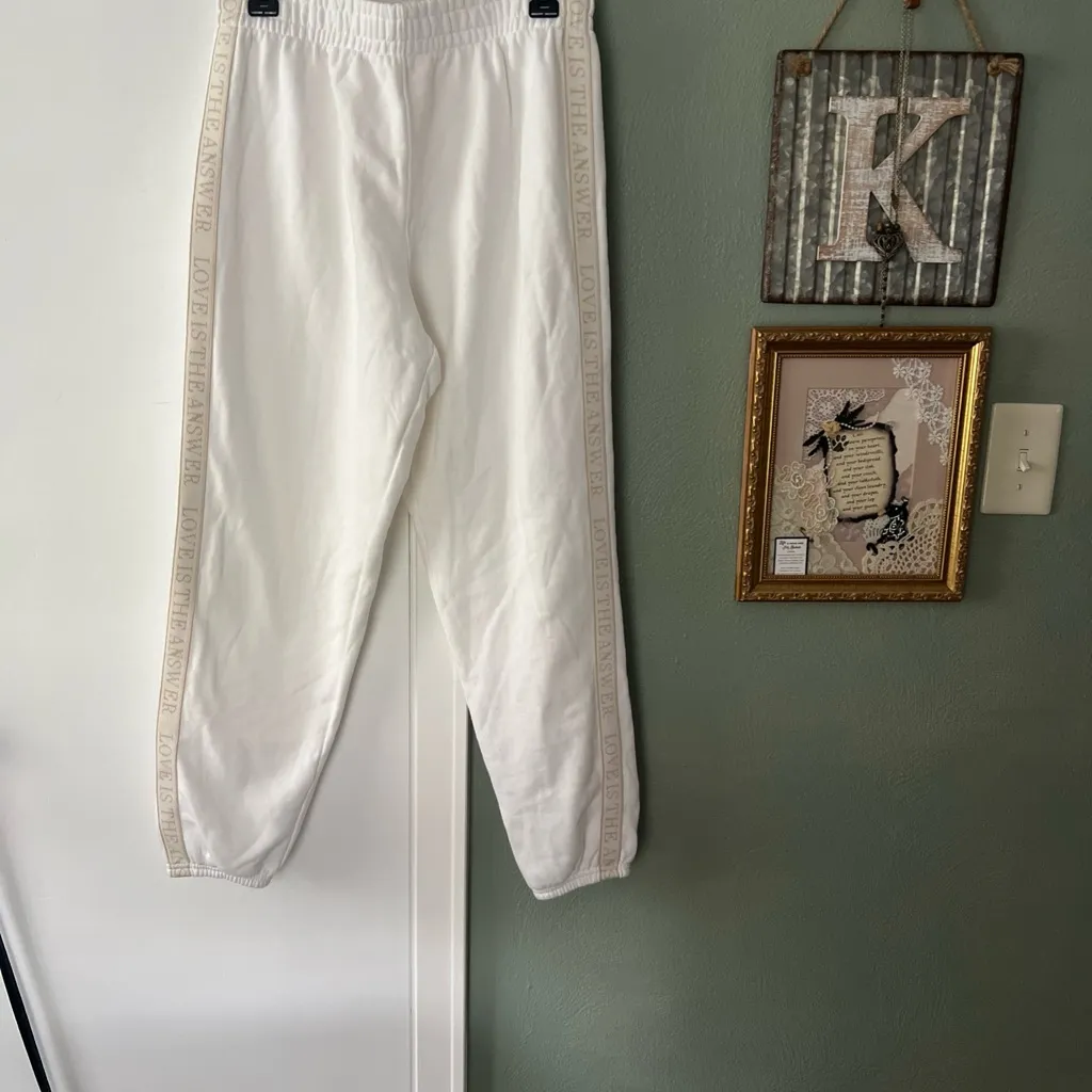 Spiritual gangster off-white sweatpants medium LOVE is the ANSWERin Sides NWOT - Image 2