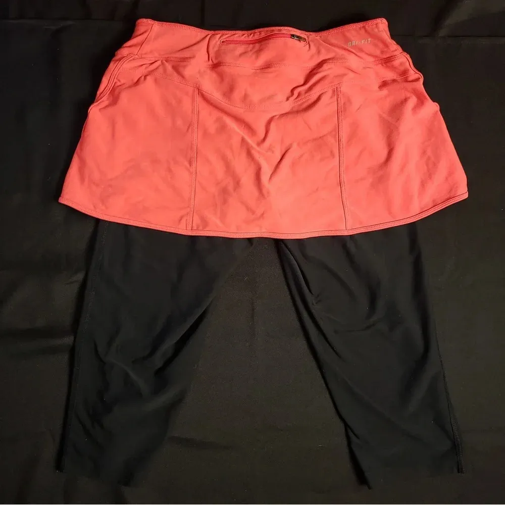 Nike Dri-Fit Skapri Leggings‎ Women’s Medium - Image 2