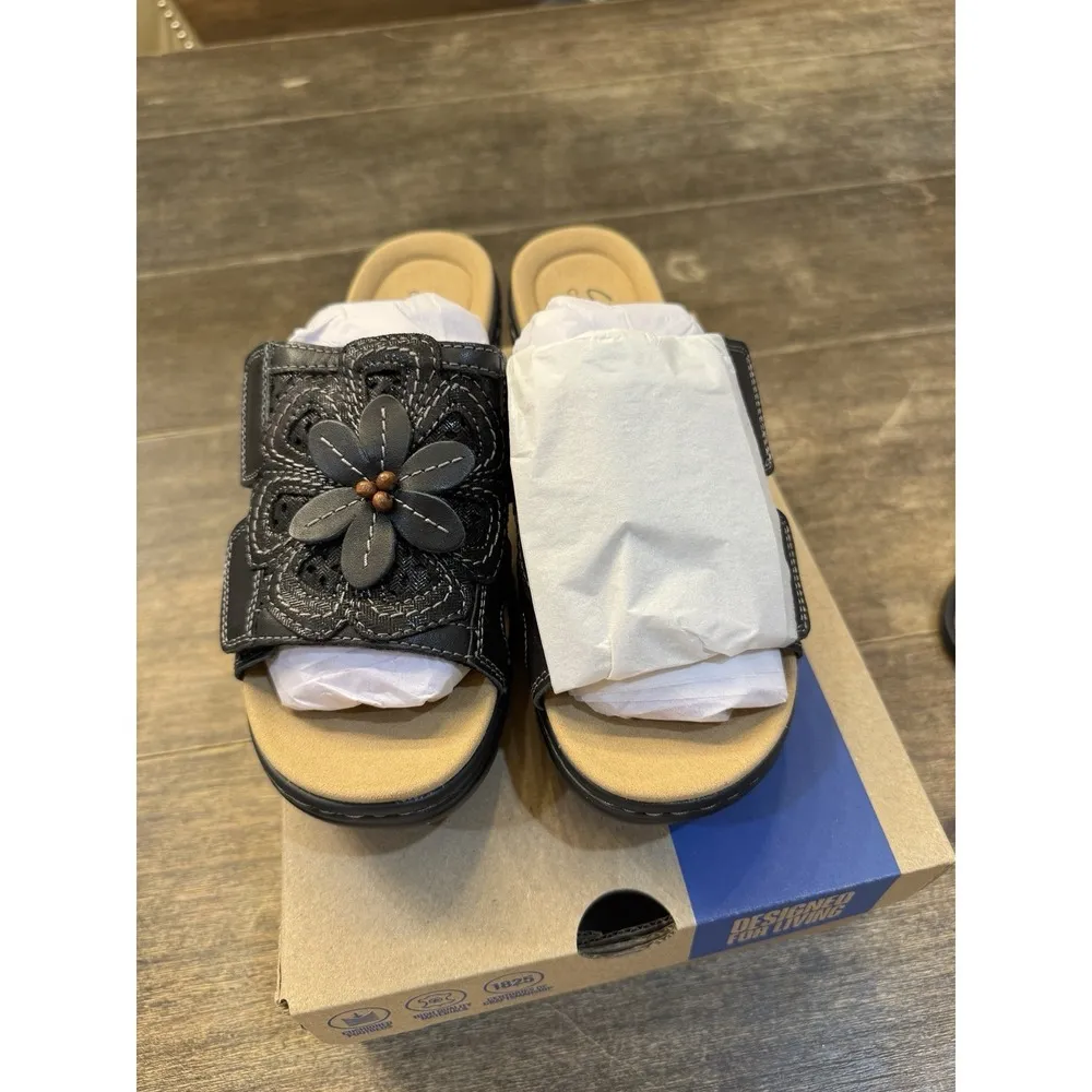 Woman's Sandals Clarks Merliah 2 Belle Black 3D Flower Size 6.5 Wide Boho Hippie - Image 5