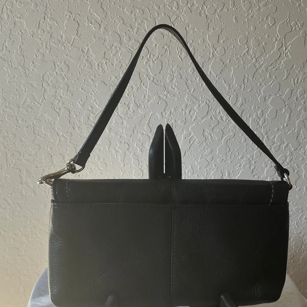 Coach: Black Pebbled Leather Clutch Wristlet- Silver Tone - Image 5