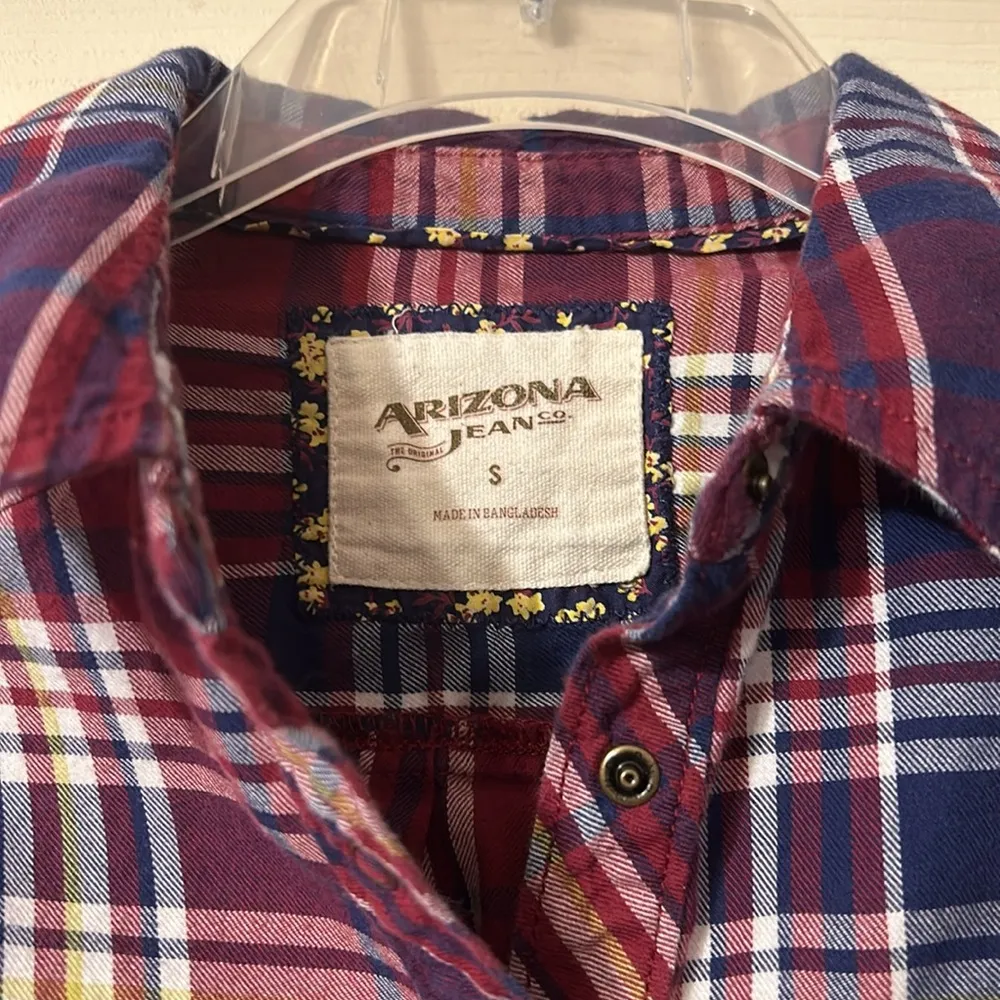 Arizona Jean Co Plaid Button Down Shirt Small - Image 2