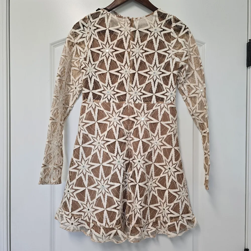 NWT For Love & Lemons Women Mini Star Metz Dress Nude White Lace Size Medium - Image 2