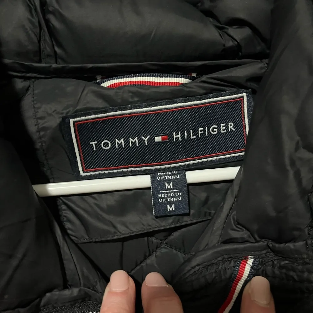 Tommy Hilfiger Puffy Coat Sz M VGUC - Image 3