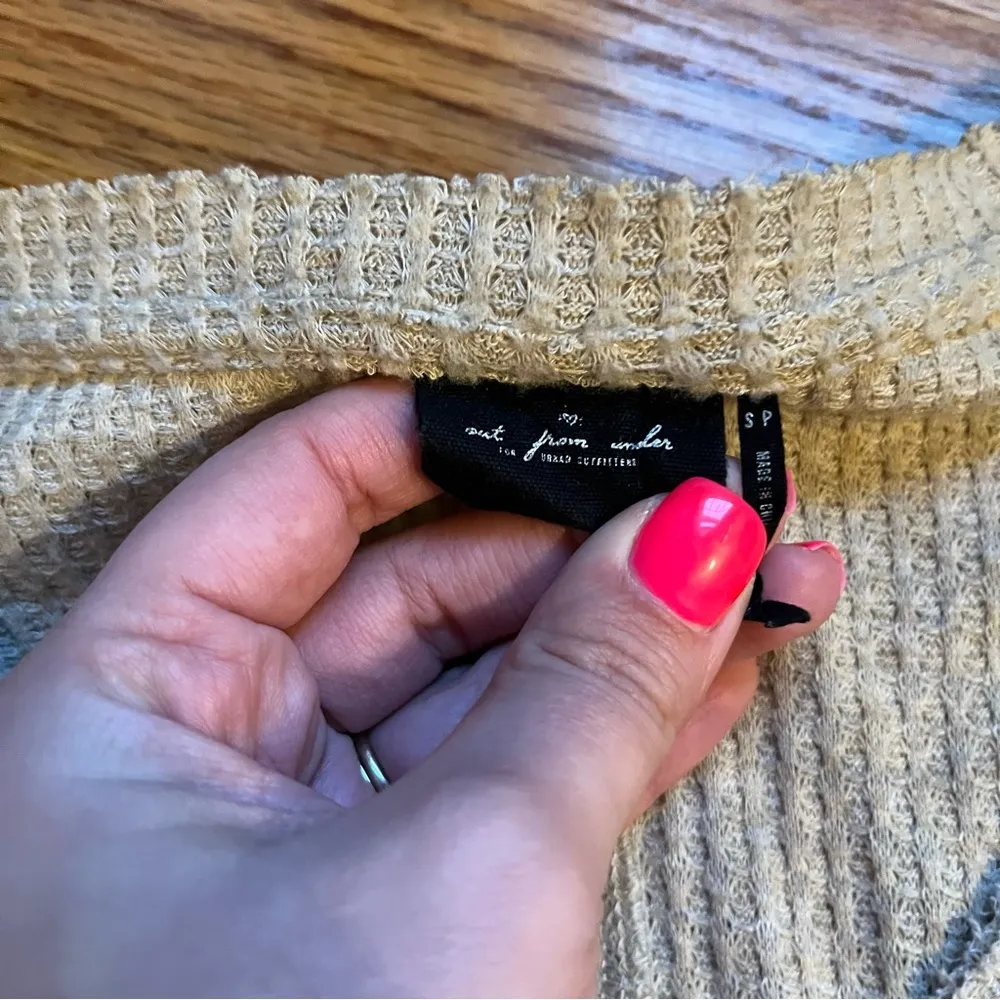 Urban Outfitters Out From Under Jojo Oversized Thermal Button-Front Top sz small - Image 5