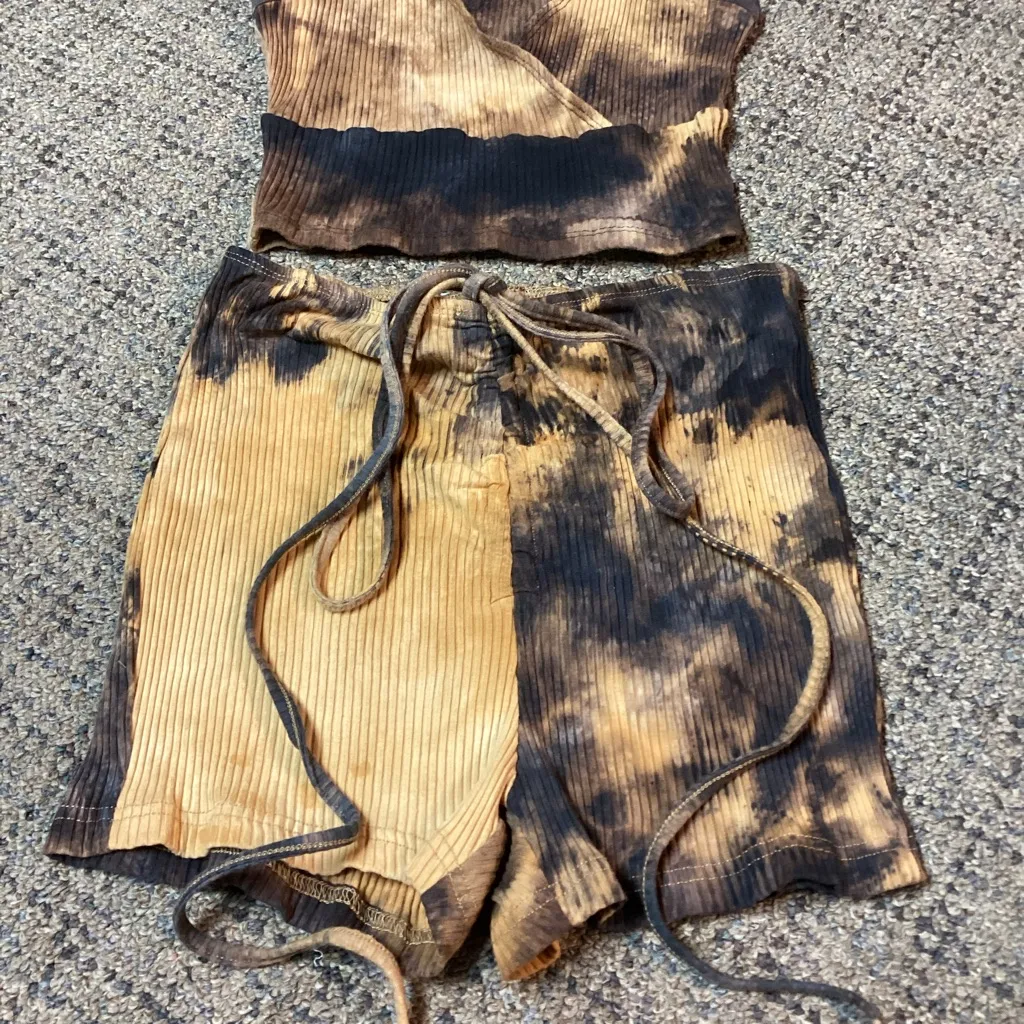 SHEIN Black Gold Yellow Tie Dye 2 Piece Short Tank Top Set * Size XS - Image 2