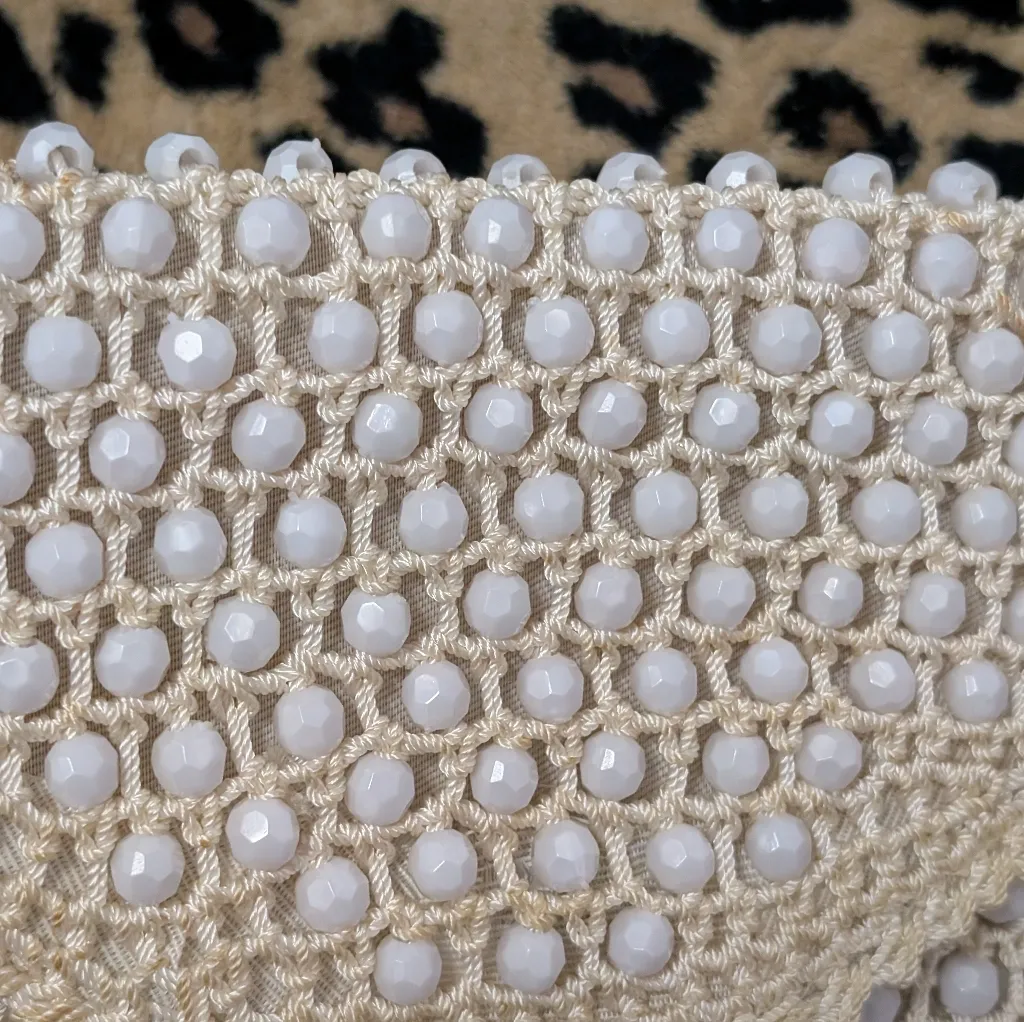 Vintage 1950s Bobbie Jerome beaded crochet ivory clutch White - Image 2