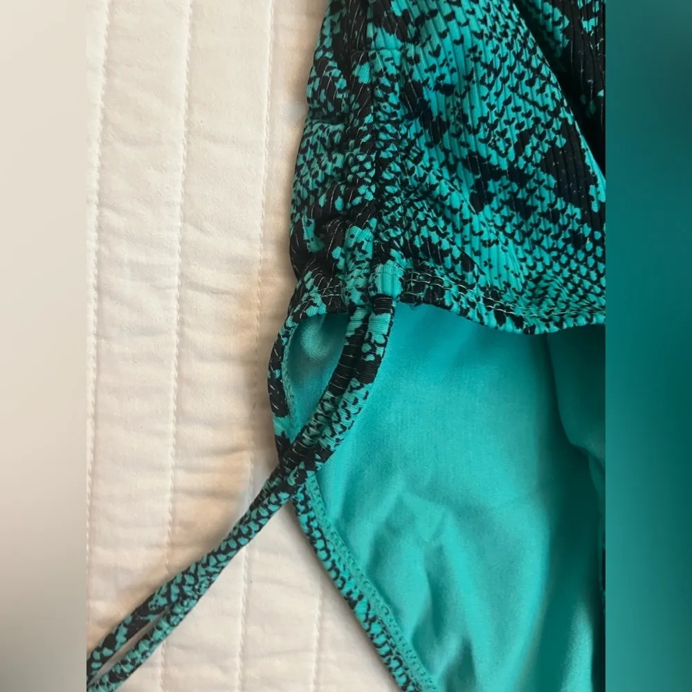 No Boundaries Teal Green Snakeskin Ruched One Piece Swimsuit - Image 4