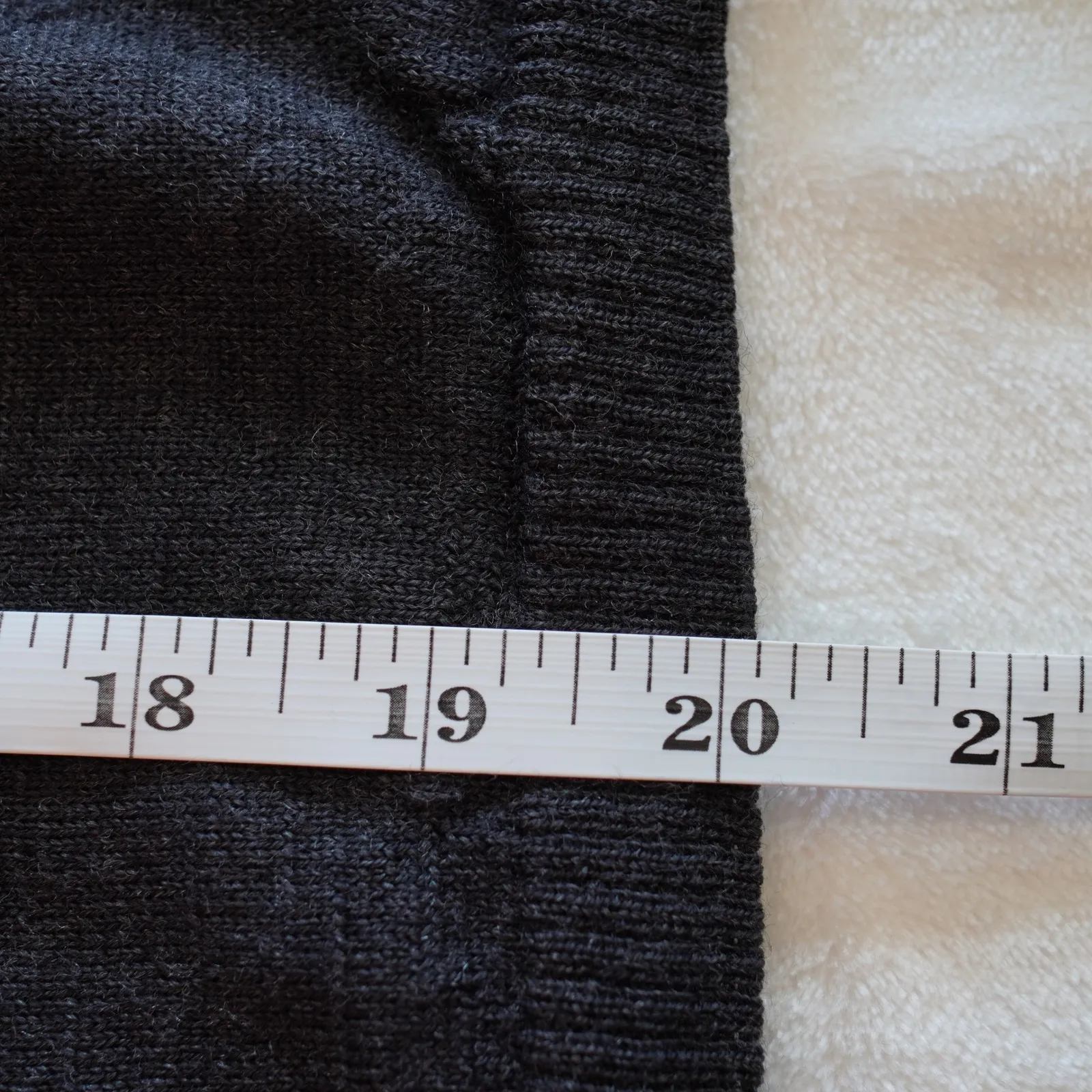 Pendleton Petite Charcoal Gray Merino Wool Turtleneck Sweater Size P S Academia - Image 5