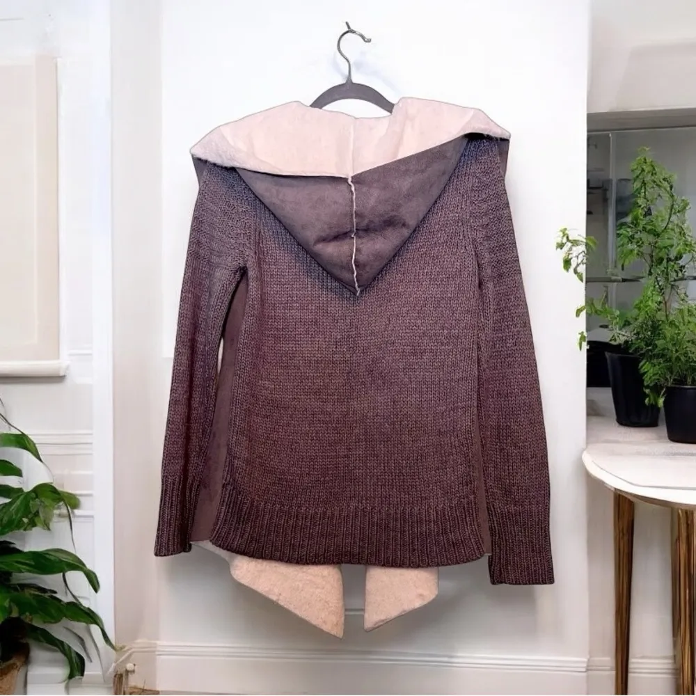 Sweater. Hooded. Faux Fur/Suede. Grey &White. Open Cardigan. - Image 2