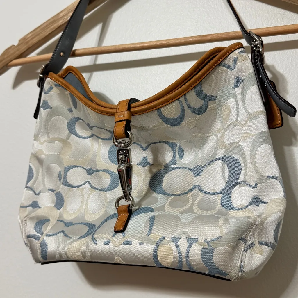 Coach Signature Hamptons Clip Hobo Bag Rare Canvas Leather Blue Beige Y2K - Image 2