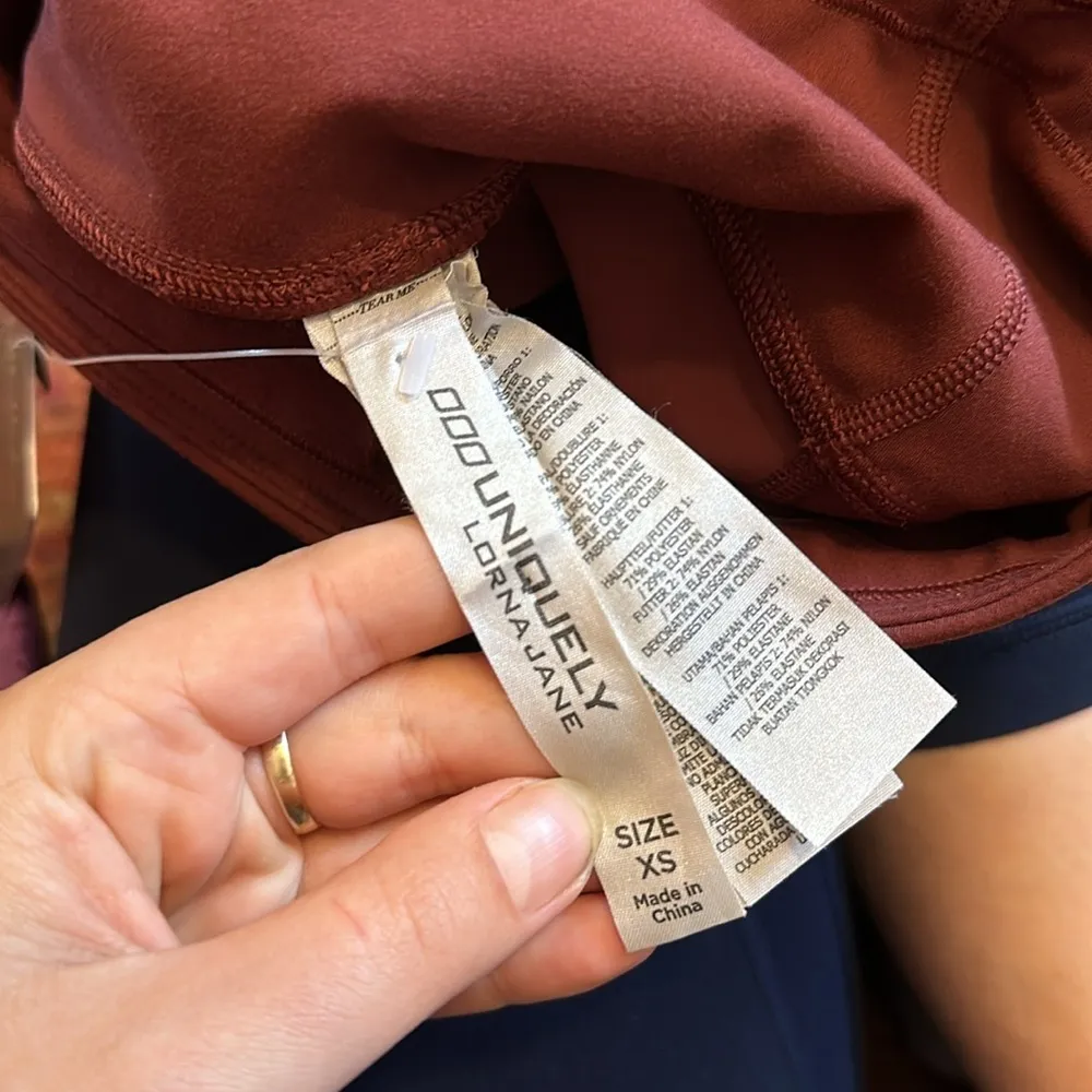 NWT LORNA JANE BOOTY PHONE POCKET ANKLE BITER COOL BROWN ATHLETIC LEGGINGS - Image 3