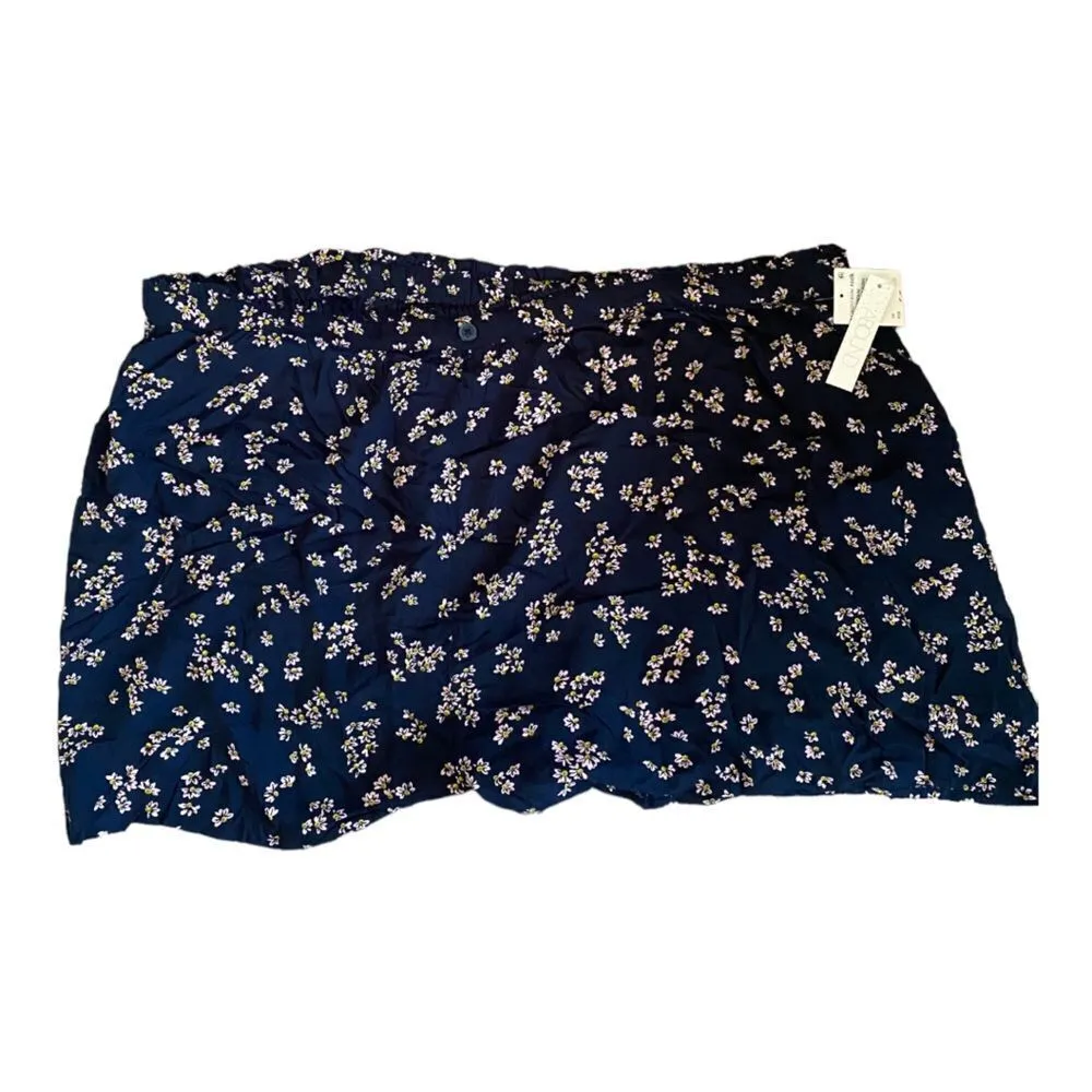 Abound NWT  navy floral plus size shorts 3X - Image 2
