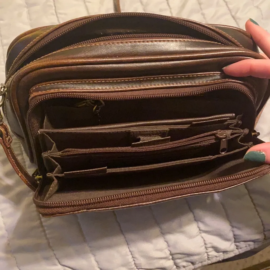 Small brown purse with built in organizer - Image 2