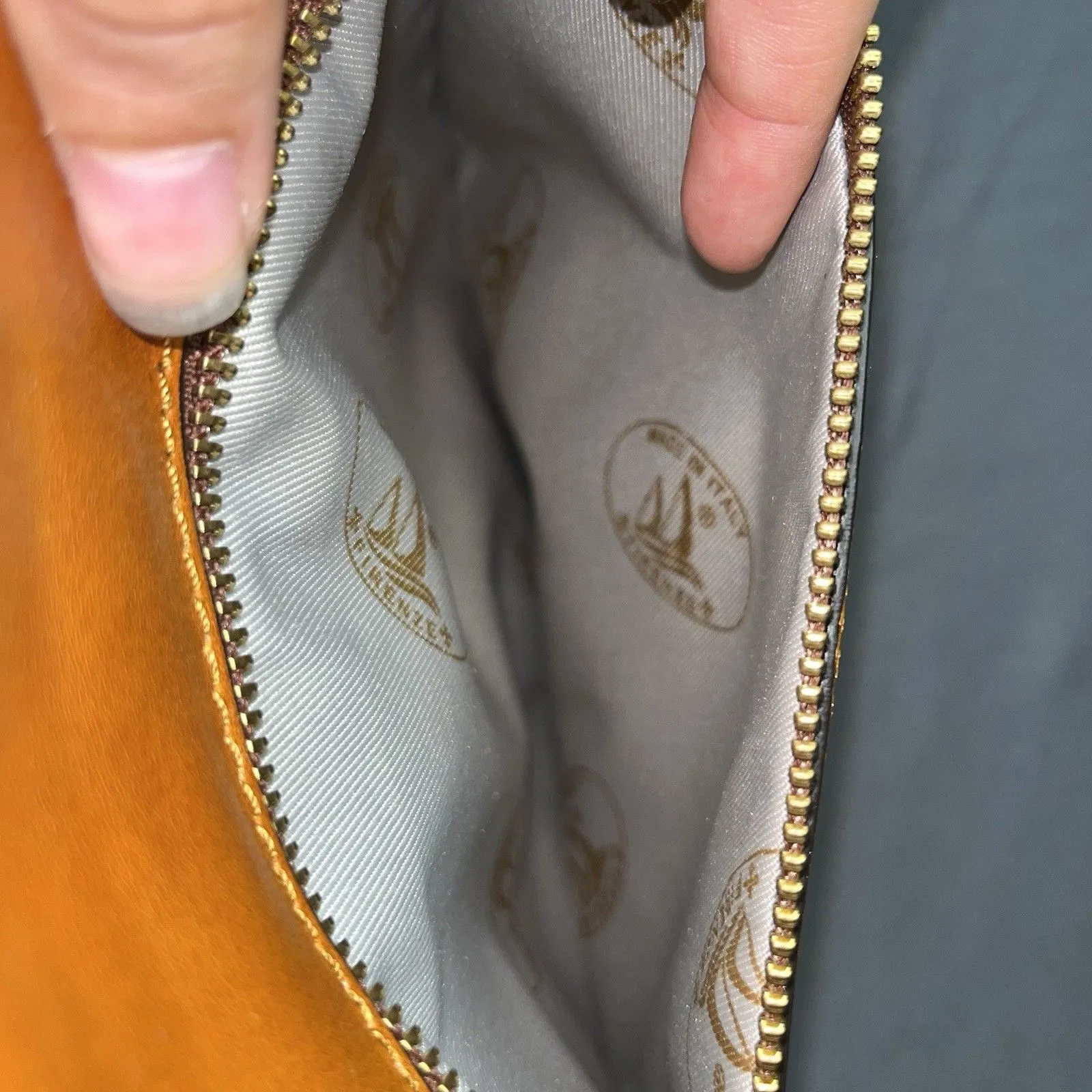 D&D Firenze Leather Shoulder Purse Saddle Bag EUC Brown - Image 5