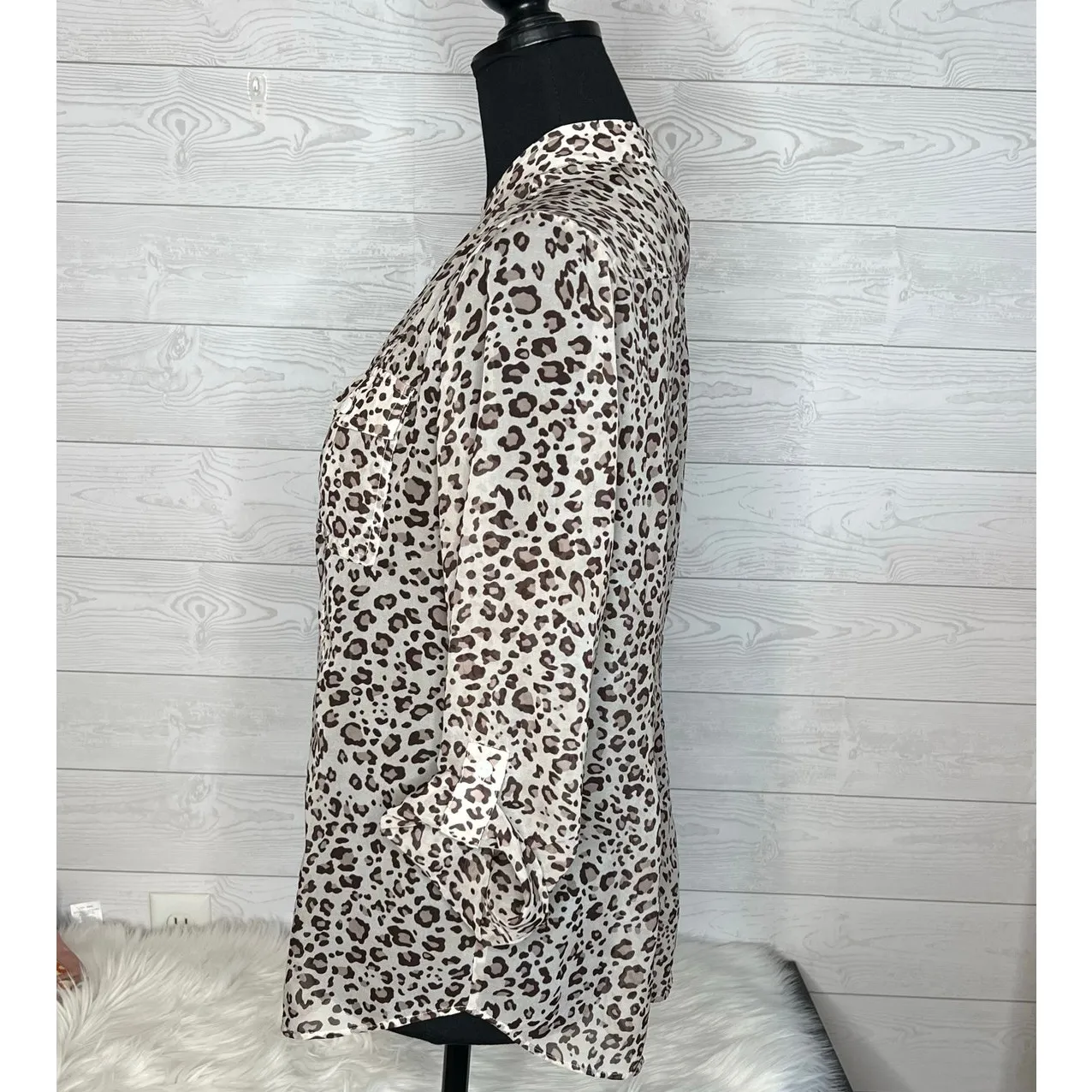 Chico's animal print semi-sheer button front blouse Size Medium - Image 3