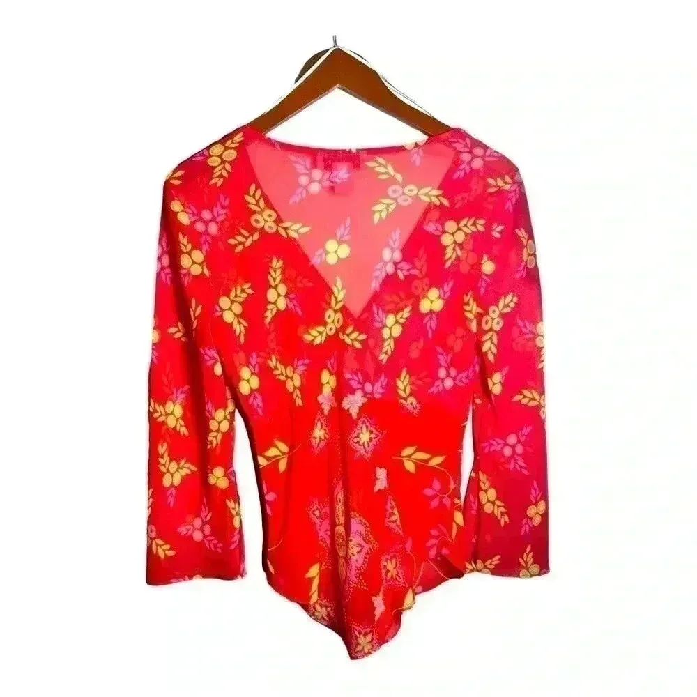 Empire Blouse, size 6, in “like new” condition! - Image 2