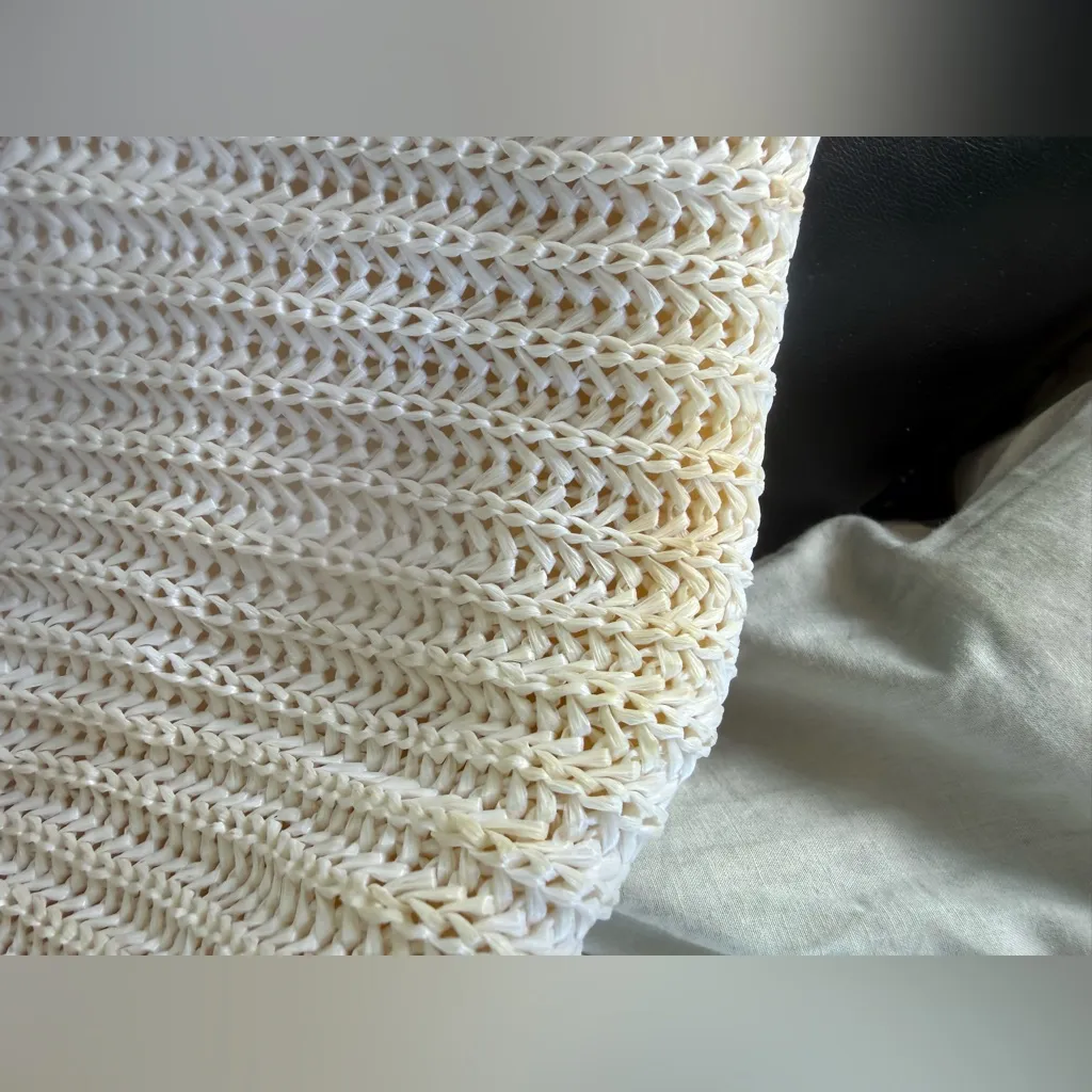 Vintage John Wind Crochet Clutch Bag White - Image 4