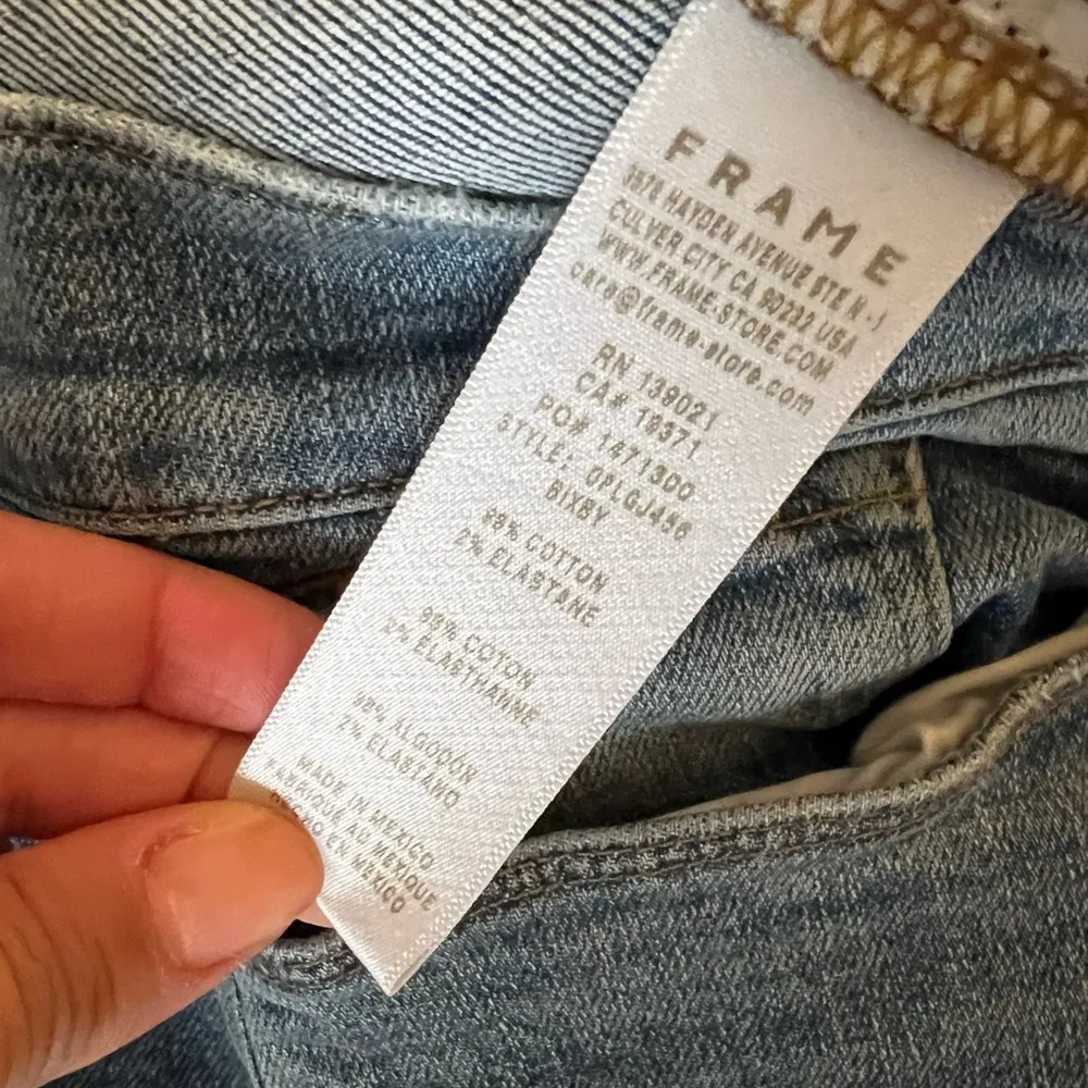 FRAME Le Garcon Cropped Faded Boyfriend Jeans in Bixby Sz 30 - Image 8