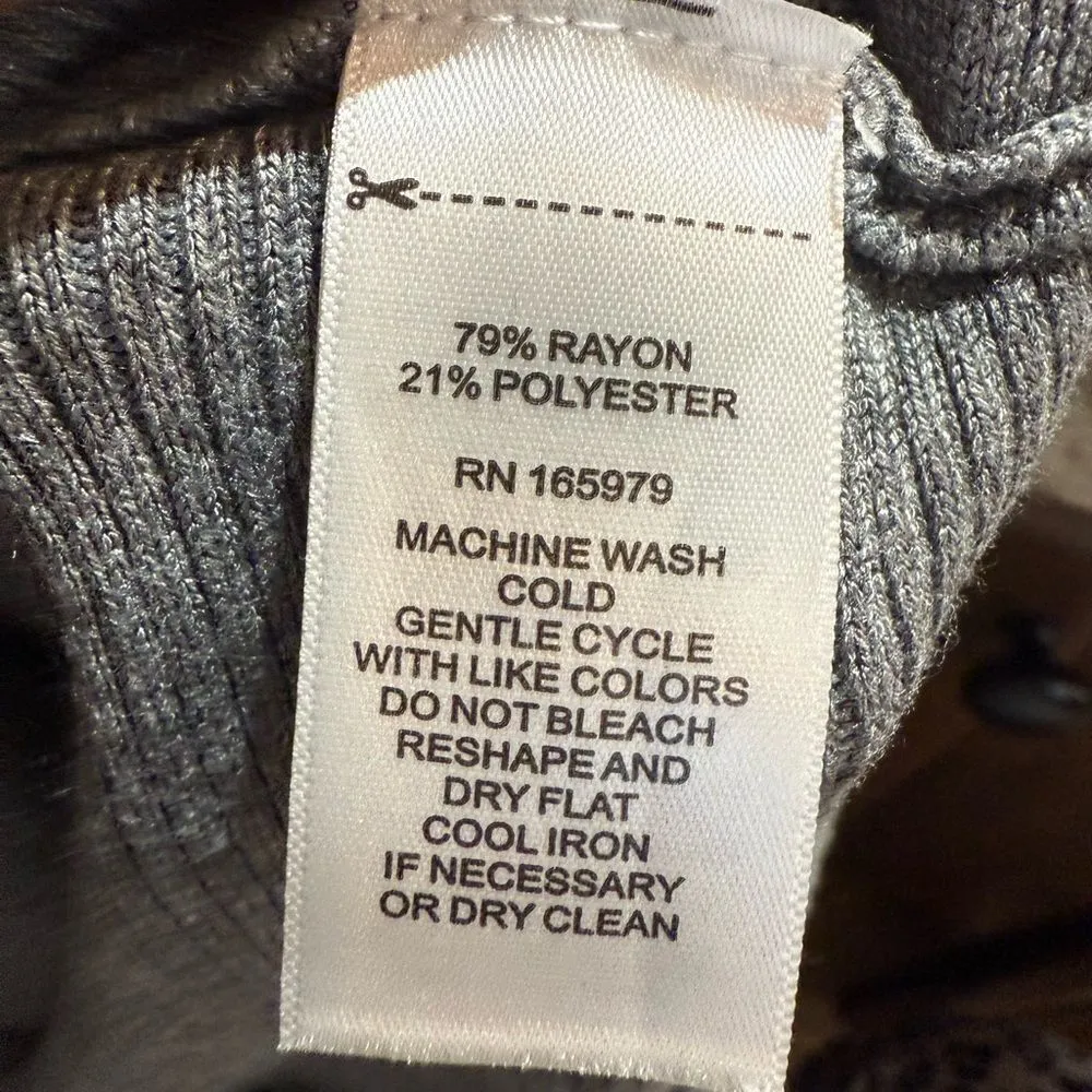 Cable and Gauge Women's Long Sleeve Gray Top Size Small Petite - Image 5