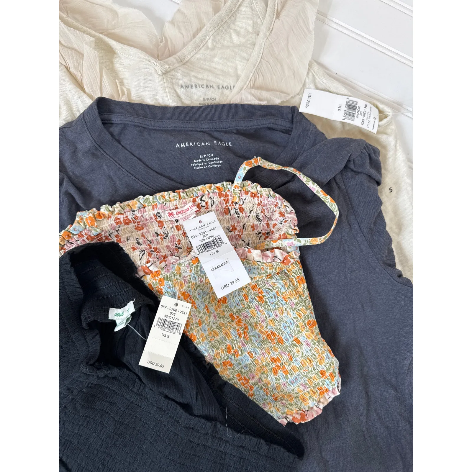 American Eagle Lot of 4 - Cropped Top Ruffled Tank & Smocked Shorts Bundle Sz S - Image 4