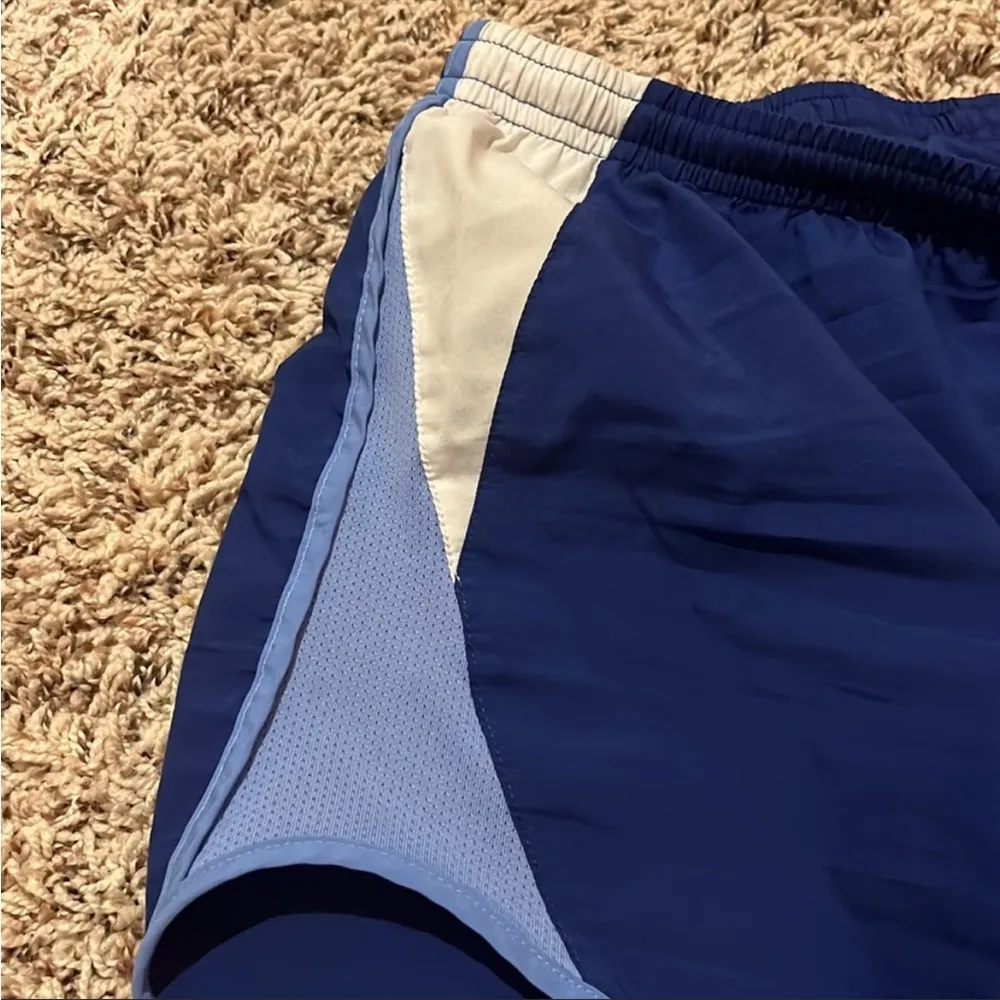 Nike shorts size L - Image 3