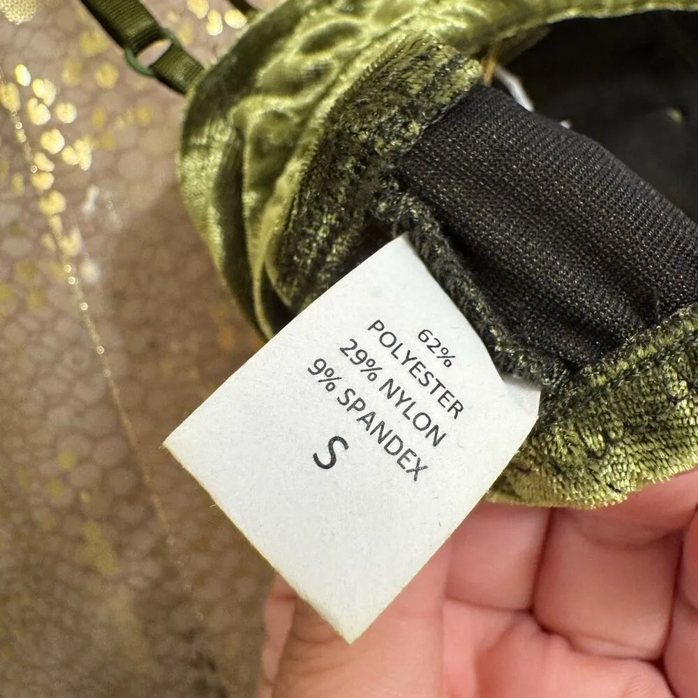 Urban Outfitters Only Hearts X Out From Under Velvet Heart-Button Bra Green XS/S - Image 7