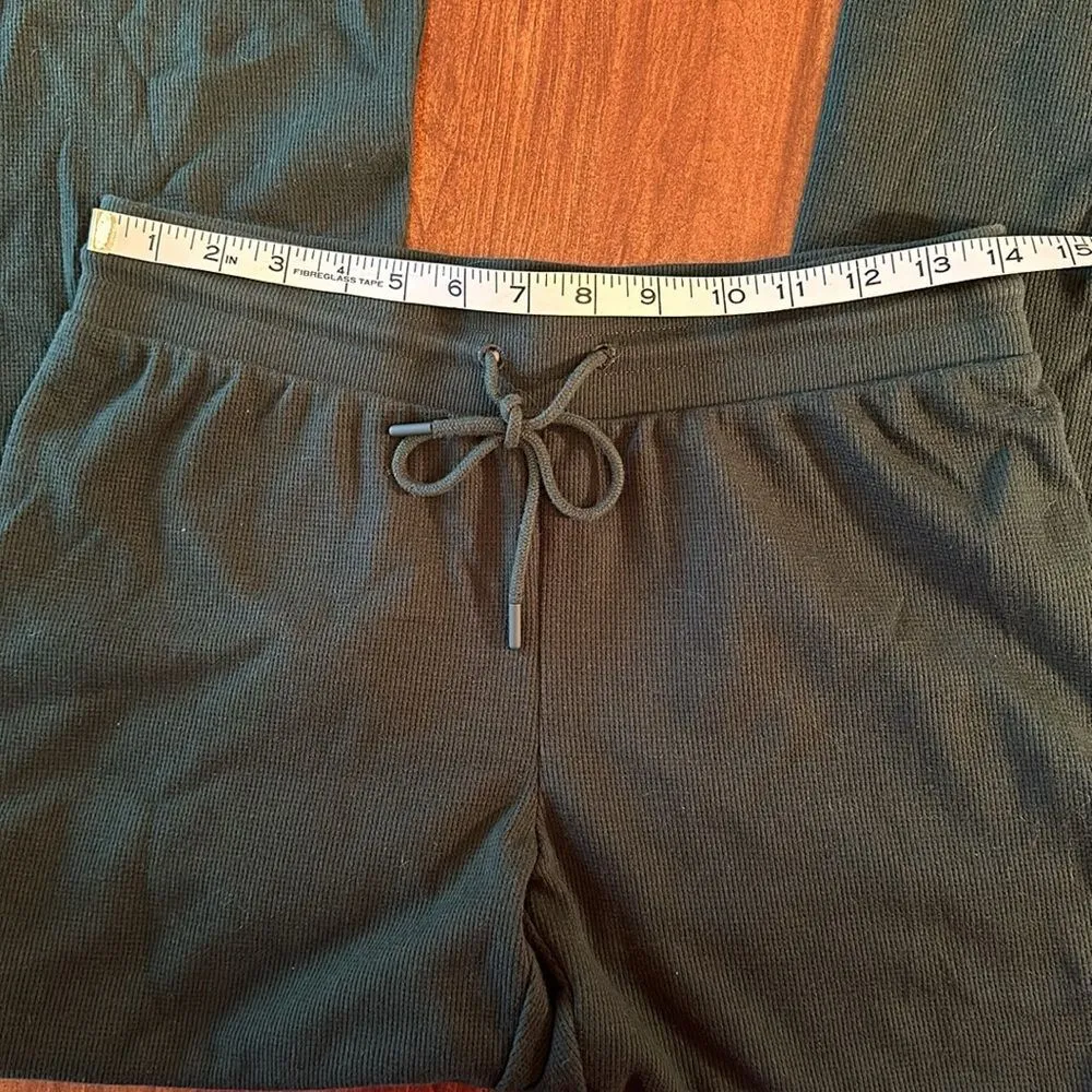 Aritzia Sunday Best Lounge Pants, Forest Green, Size Medium - Image 6