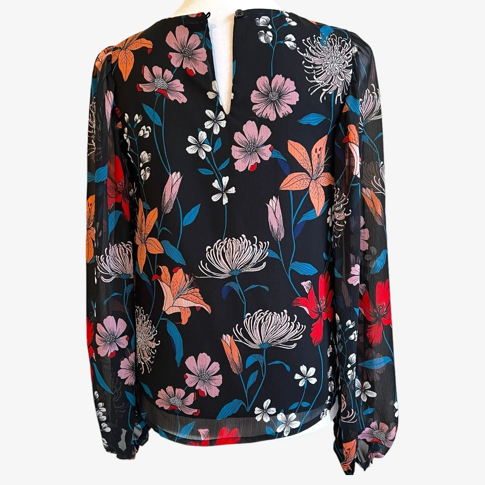 what wear sz XS black floral bouse long sleeve - Image 2